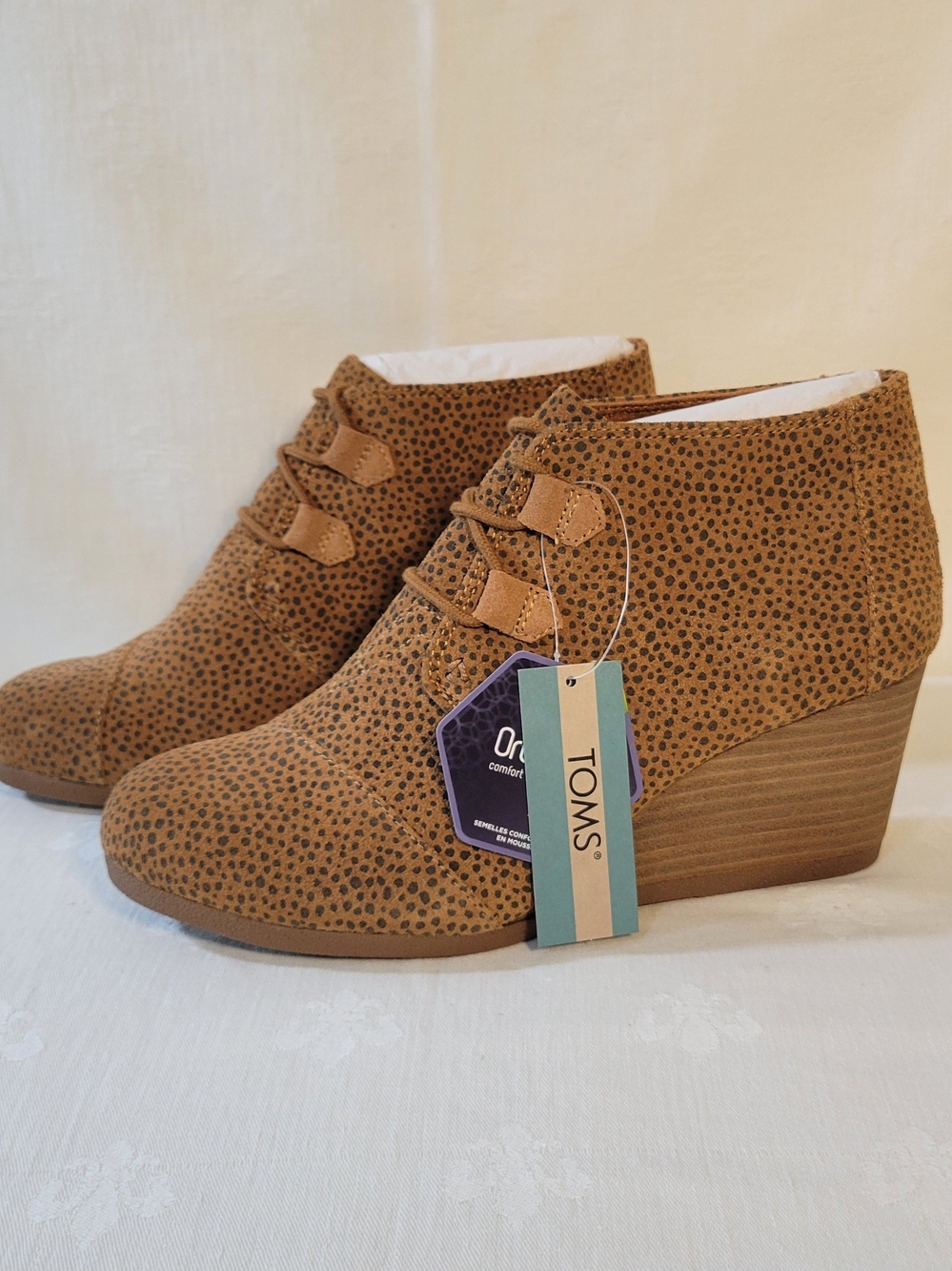 TOMS (Women's 9.5) Kala Tan Mini Cheetah Suede Brown Speckled Wedge Booties